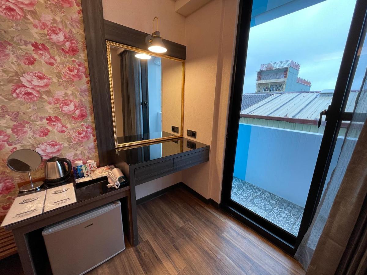Weifeng Boutique Business Hotel - Zhanqian Branch Pingtung 외부 사진