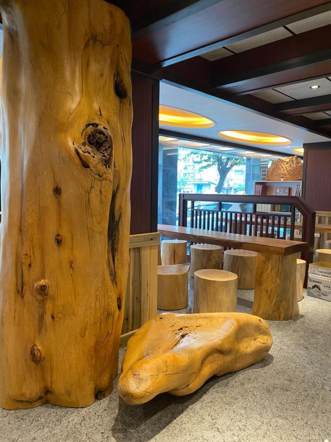 Weifeng Boutique Business Hotel - Zhanqian Branch Pingtung 외부 사진