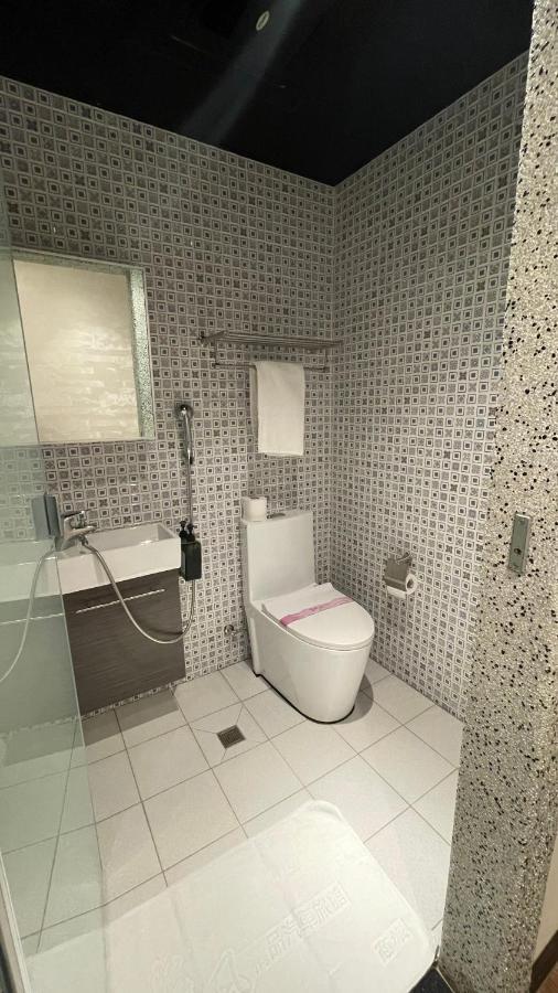 Weifeng Boutique Business Hotel - Zhanqian Branch Pingtung 외부 사진