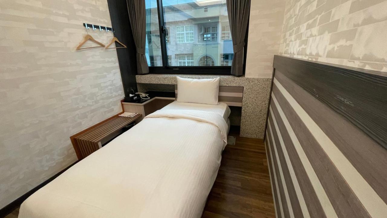 Weifeng Boutique Business Hotel - Zhanqian Branch Pingtung 외부 사진